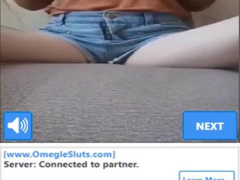 RedHead chick showing perfect body on ometv