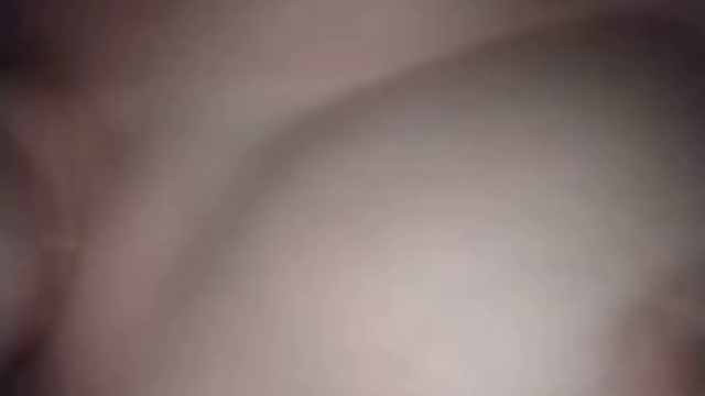 White teen rubbing her clit on ometv